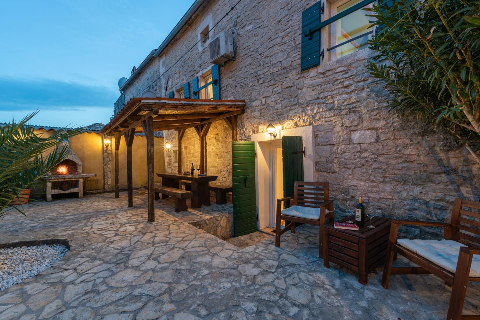 Villa Casa Stifanici Baderna Exterior foto